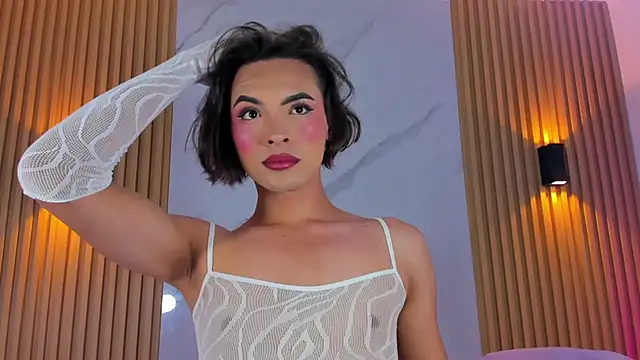 miss Ari online show from December 2024 07:32:02 PM