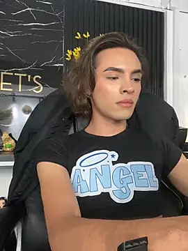 miss Ari online show from March 2025 12:10:01 AM