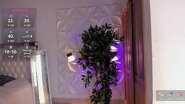 miss Ari online show from November 2025 07:24:01 PM