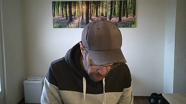 Harry Boldt online show from October 2025 06:21:01 AM