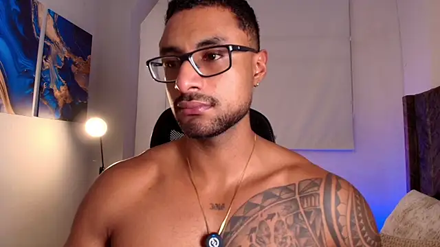 Snapshot of LiamGarcia1 chatting on May 2026 02:28:01 AM LiamGarcia1 online show from May 2026 02:28:01 AM