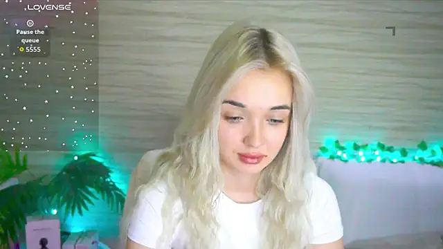 Ashley S online show from September 2025 10:21:02 PM