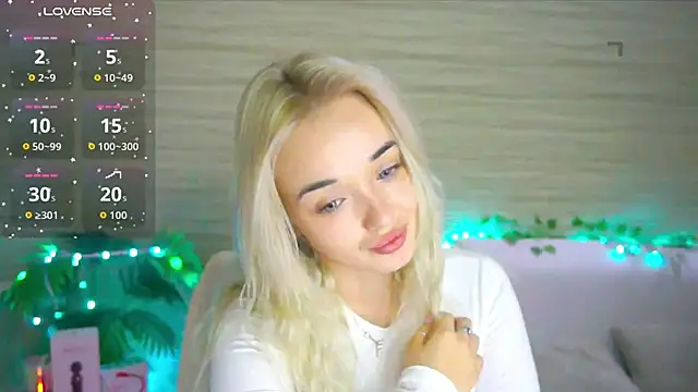 Ashley S online show from September 2025 10:04:01 PM