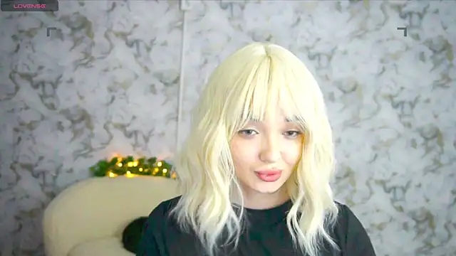 Ashley S online show from June 2026 10:33:02 PM