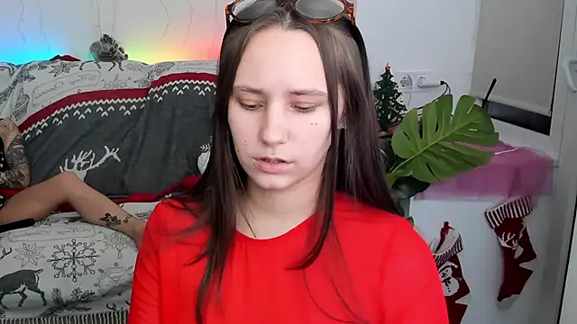Snapshot of HotCaramellsTV chatting on December 2024 01:21:02 PM HotCaramellsTV online show from December 2024 01:21:02 PM