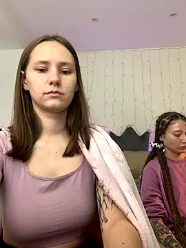 Snapshot of HotCaramellsTV chatting on September 2025 09:20:01 AM HotCaramellsTV online show from September 2025 09:20:01 AM