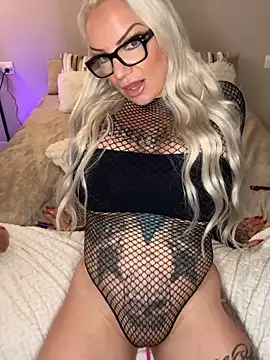Snapshot of Nina_LiveXXX chatting on February 2026 03:49:02 PM Nina LiveXXX online show from February 2026 03:49:02 PM