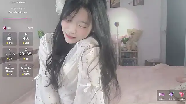 Luminous163 online show from January 2025 03:42:02 PM