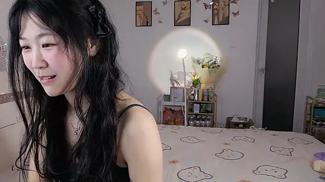 Luminous163 online show from March 2025 09:02:02 AM