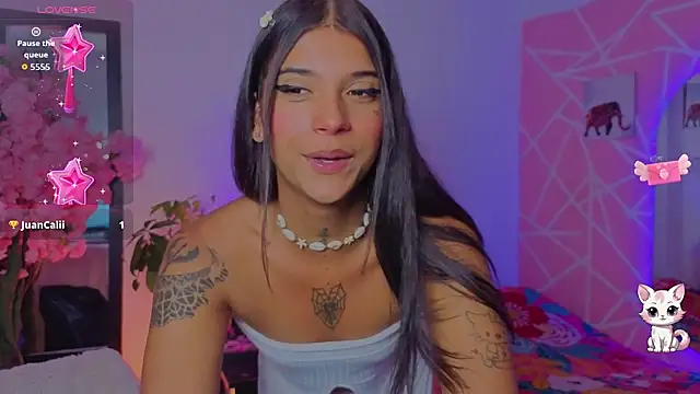 CoralRigan online show from November 2025 02:03:01 AM