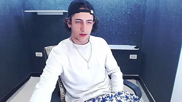 Kerverr  online show from January 2026 10:55:01 PM