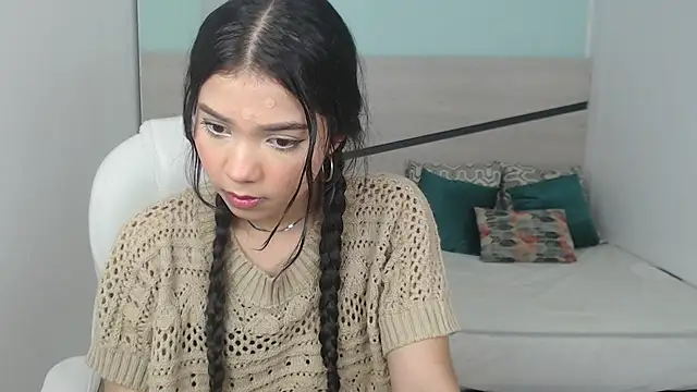sussy leon online show from December 2024 05:21:02 PM