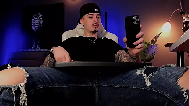 uptomatty online show from February 2026 07:30:01 AM