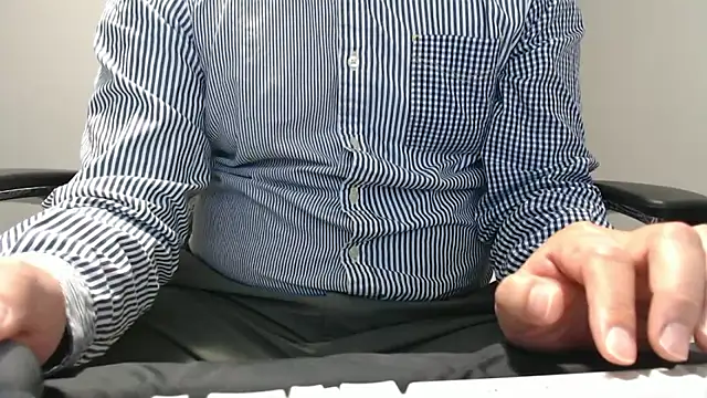 Snapshot of nimirole chatting on September 2025 04:01:01 PM nimirole online show from September 2025 04:01:01 PM