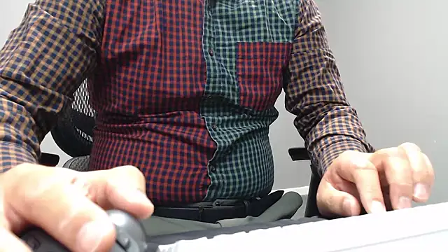 Snapshot of nimirole chatting on October 2025 02:26:01 PM nimirole online show from October 2025 02:26:01 PM