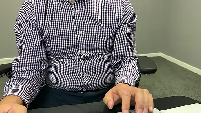 Snapshot of nimirole chatting on October 2025 02:28:01 PM nimirole online show from October 2025 02:28:01 PM