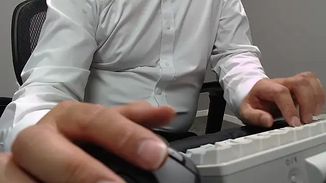 Snapshot of nimirole chatting on October 2025 03:14:02 PM nimirole online show from October 2025 03:14:02 PM