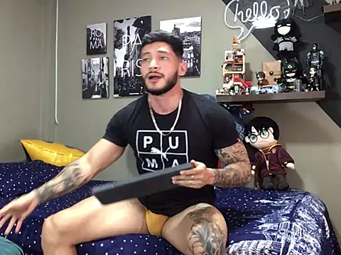Snapshot of marcel_crawford96 chatting on December 2024 04:21:02 PM marcel crawford96 online show from December 2024 04:21:02 PM