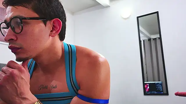 Snapshot of Thor_Dosson chatting on December 2024 10:57:02 PM Thor Dosson online show from December 2024 10:57:02 PM