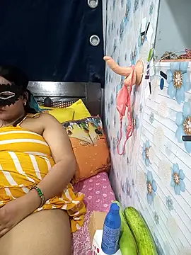 Snapshot of tina8th chatting on April 2026 04:38:01 PM tina8th online show from April 2026 04:38:01 PM