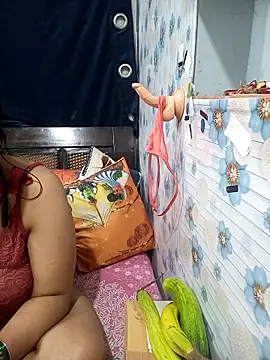 Snapshot of tina8th chatting on April 2026 05:05:02 PM tina8th online show from April 2026 05:05:02 PM