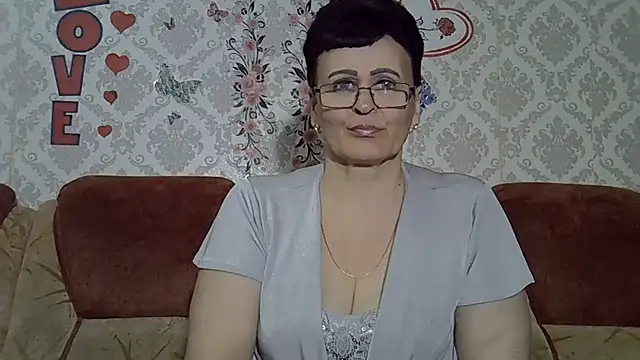 PaulaGolden online show from April 2026 07:37:01 PM