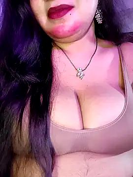 Snapshot of Suhanakhan00 chatting on October 2025 11:22:01 AM Suhanakhan00 online show from October 2025 11:22:01 AM