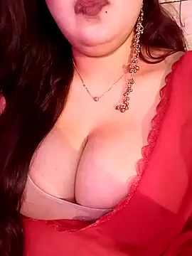 Snapshot of Suhanakhan00 chatting on June 2026 08:30:02 AM Suhanakhan00 online show from June 2026 08:30:02 AM
