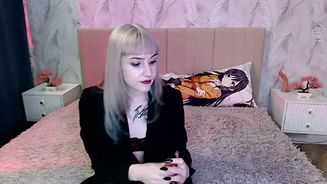 Princess Shy    online show from January 2025 03:54:02 PM