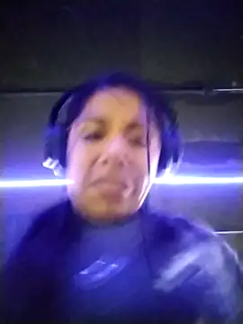 Snapshot of Karenn12 chatting on October 2025 02:17:01 AM Karenn12 online show from October 2025 02:17:01 AM