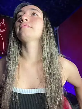 Sophie LS online show from December 2025 04:18:02 AM