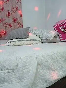 KAZADO LIBERAL online show from September 2025 02:03:02 AM