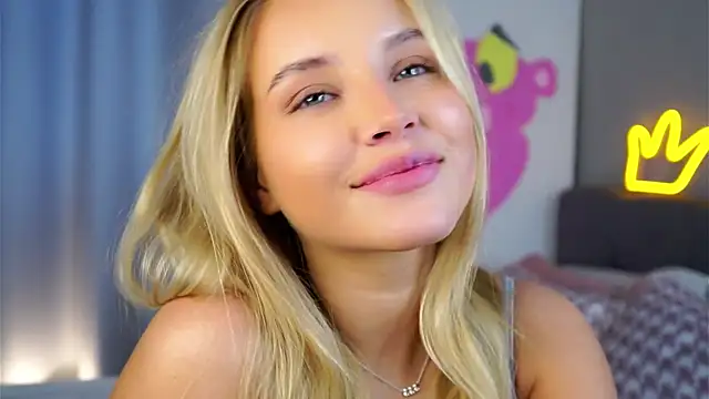 Snapshot of AftonConnett chatting on October 2025 04:33:01 AM AftonConnett online show from October 2025 04:33:01 AM