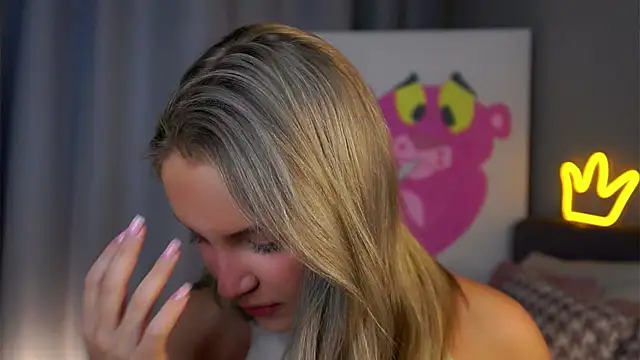 Snapshot of AftonConnett chatting on October 2025 01:06:01 AM AftonConnett online show from October 2025 01:06:01 AM