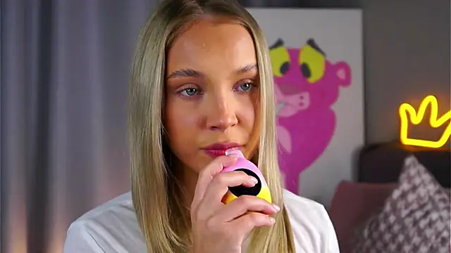 Snapshot of AftonConnett chatting on November 2025 01:06:02 AM AftonConnett online show from November 2025 01:06:02 AM