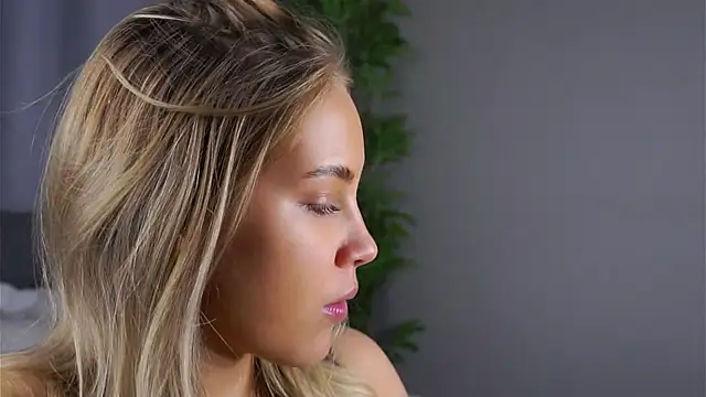 AftonConnett online show from February 2026 01:13:02 AM