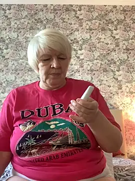 Laura Millf online show from January 2025 10:40:02 AM