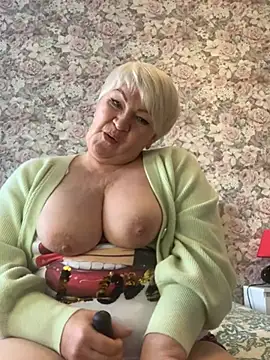 Laura Millf online show from February 2025 12:49:01 PM