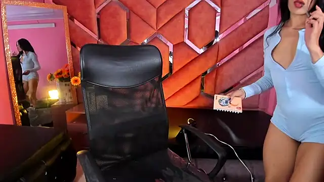 Snapshot of Eimy_Sexy_ chatting on October 2025 01:46:02 PM Eimy Sexy online show from October 2025 01:46:02 PM