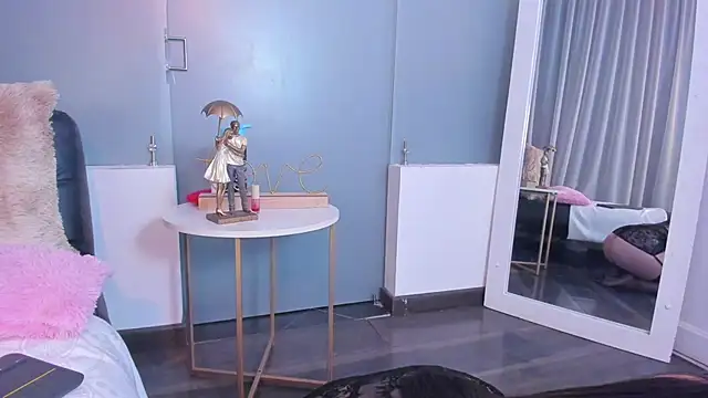 IsabellaAnngel online show from February 2025 12:30:01 AM