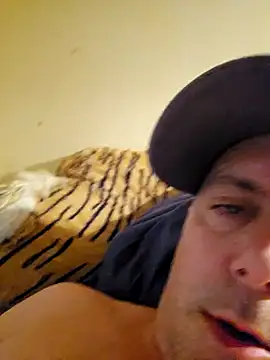 HeteroHotGuy1 online show from December 2024 10:27:02 AM