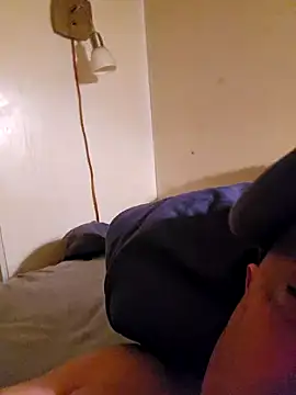 HeteroHotGuy1 online show from December 2024 06:55:02 AM