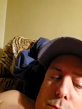 HeteroHotGuy1 online show from December 2024 12:22:01 AM