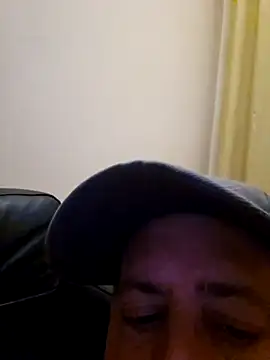 HeteroHotGuy1 online show from September 2025 09:36:02 PM