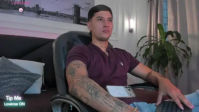 Damian23   online show from April 2026 12:23:01 PM