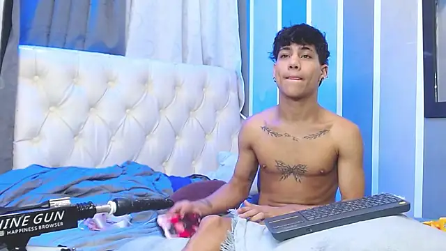 Snapshot of Sexys_Boys_Hot1 chatting on December 2024 08:31:02 AM Sexys Boys Hot1 online show from December 2024 08:31:02 AM