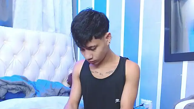 Snapshot of Sexys_Boys_Hot1 chatting on December 2024 07:17:01 AM Sexys Boys Hot1 online show from December 2024 07:17:01 AM