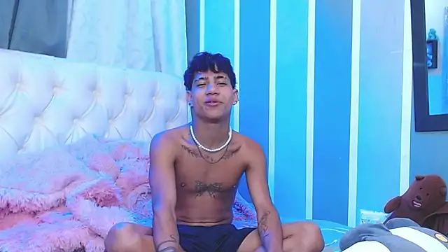 Snapshot of Sexys_Boys_Hot1 chatting on January 2025 11:19:01 PM Sexys Boys Hot1 online show from January 2025 11:19:01 PM