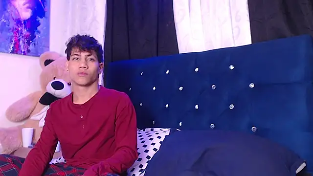 Snapshot of Sexys_Boys_Hot1 chatting on September 2025 02:45:01 AM Sexys Boys Hot1 online show from September 2025 02:45:01 AM