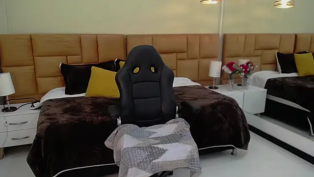 Kat cute  online show from January 2025 09:04:02 PM